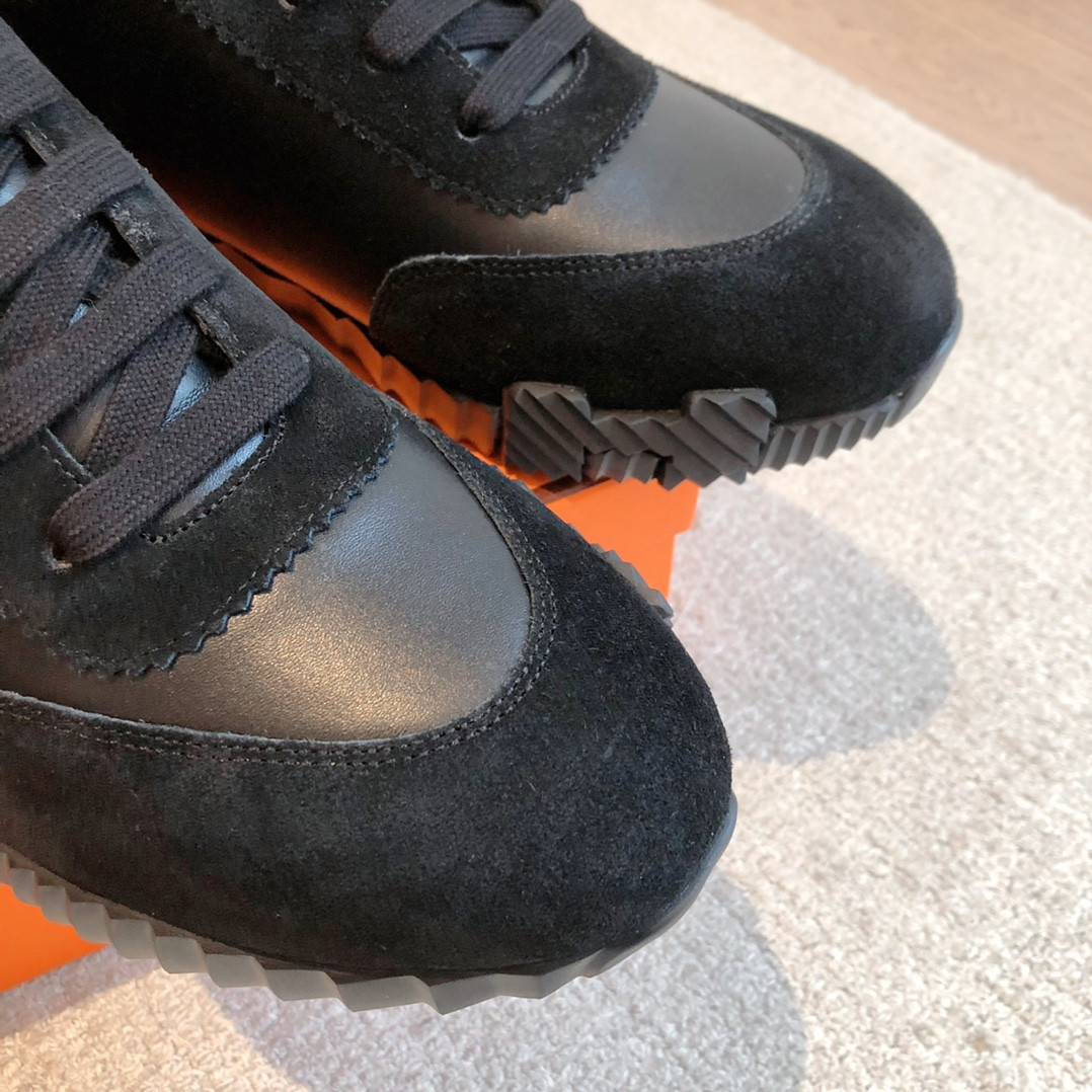 UA Hermès Bouncing Sneaker