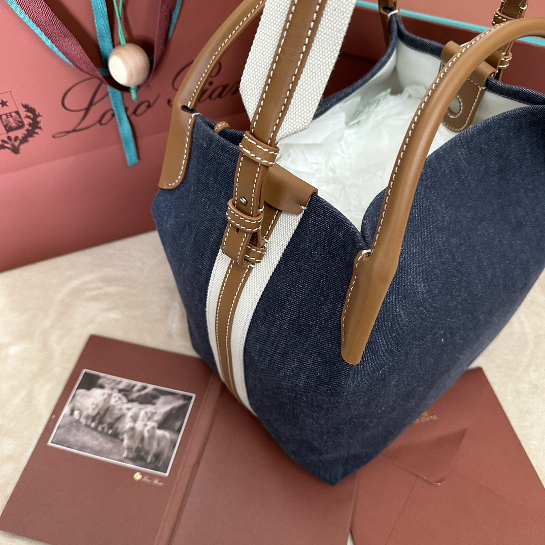 L**o p*ana large bale cotton bag 24x20x27cm