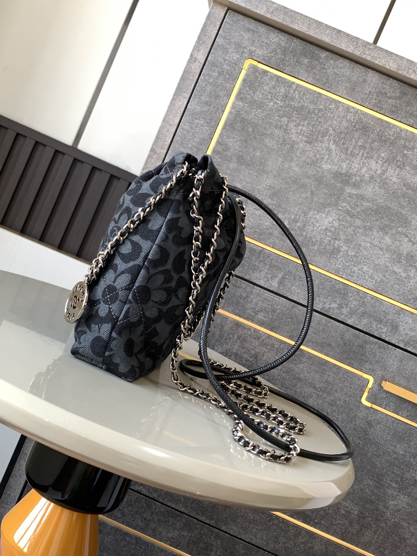 Ch*el 22 mini handbag 20x19x6cm