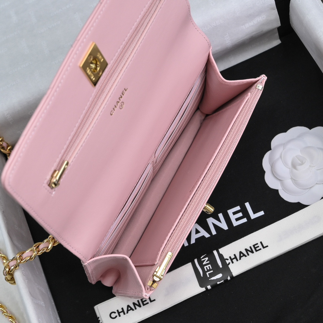 Ch*el clutch with chain 19cm
