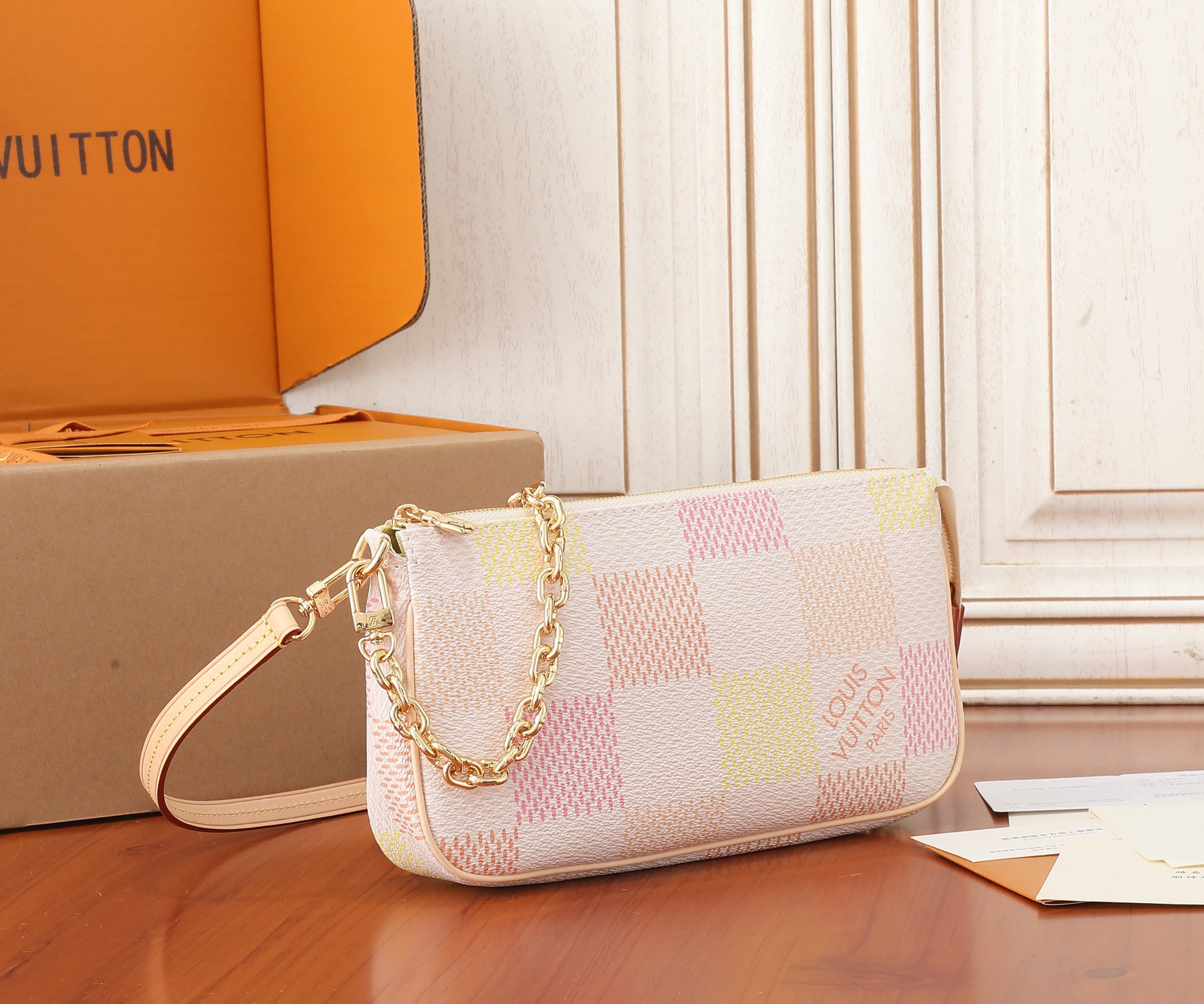 LV Pochette Accessoires N40642 23.5 x 13.5 x 4 cm
