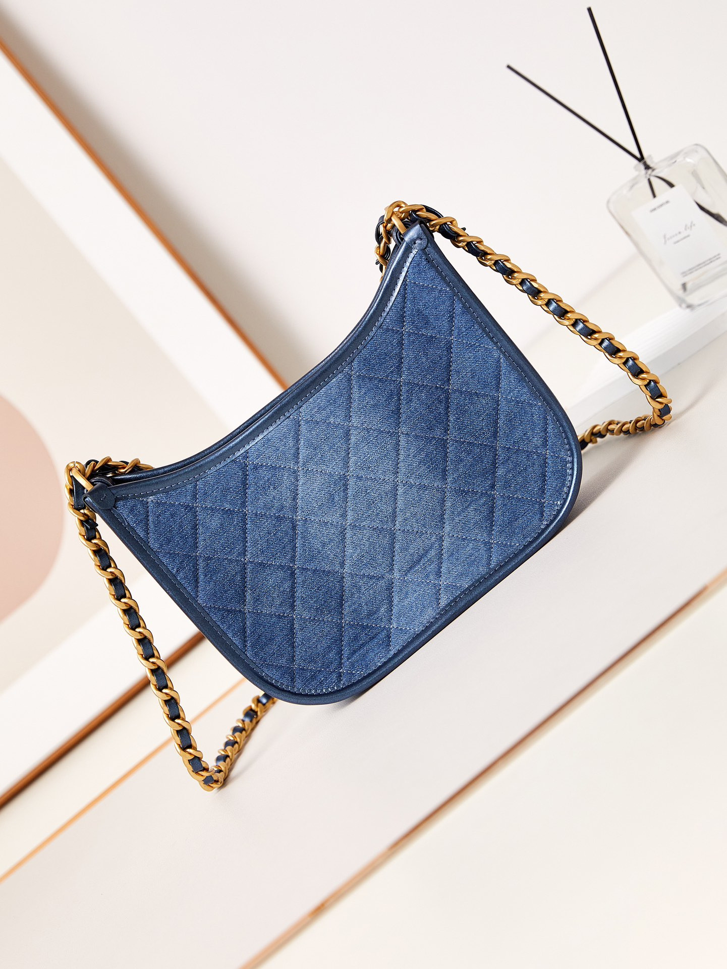 Ch*el 24s denim retro hobo bag 20x24x6cm