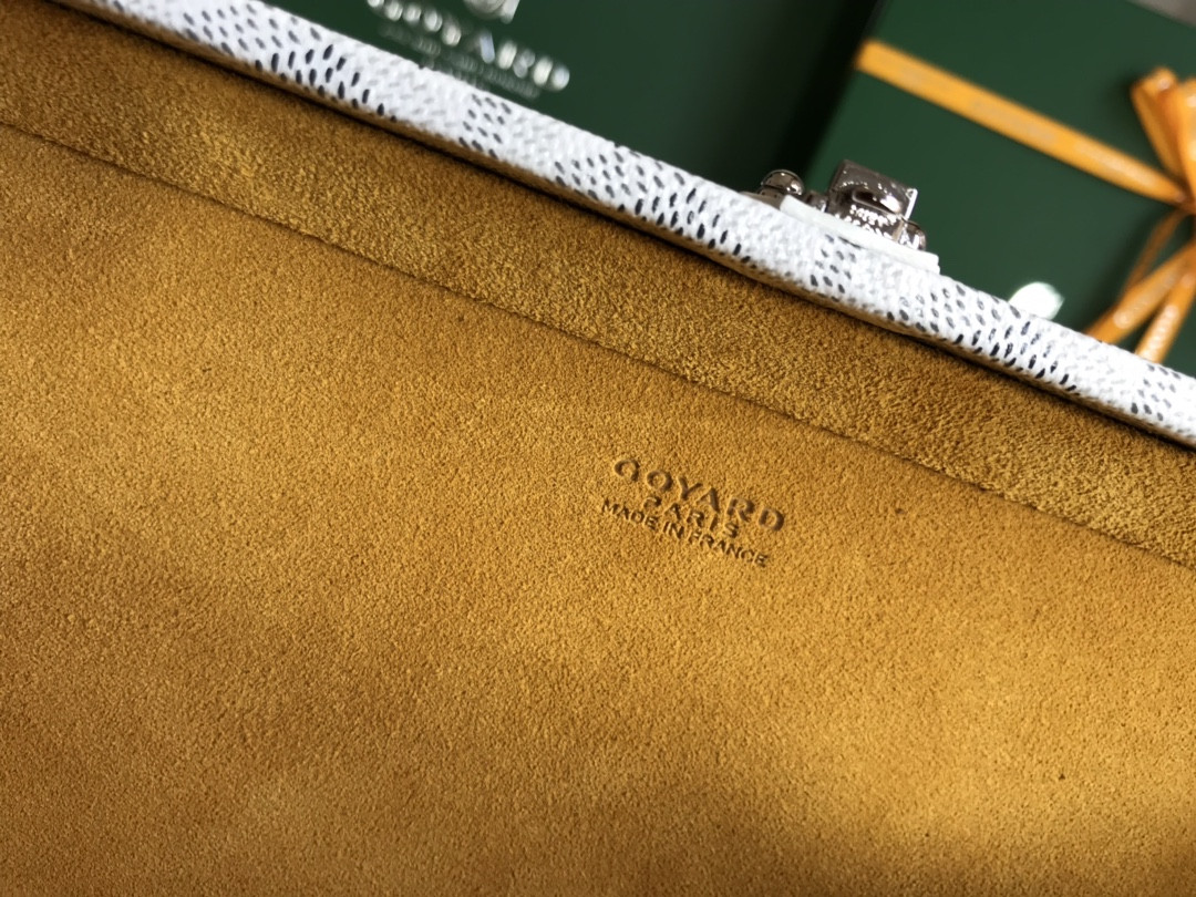 Go*ard grand hotel trunk bag 24.5x7.7x17cm