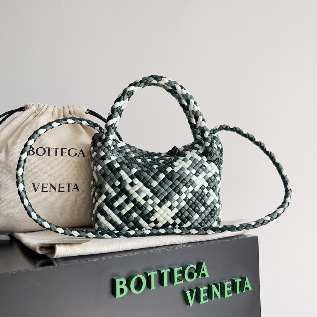 bo*te*ga Ve*ne*ta small tosca 16.5x20x7cm